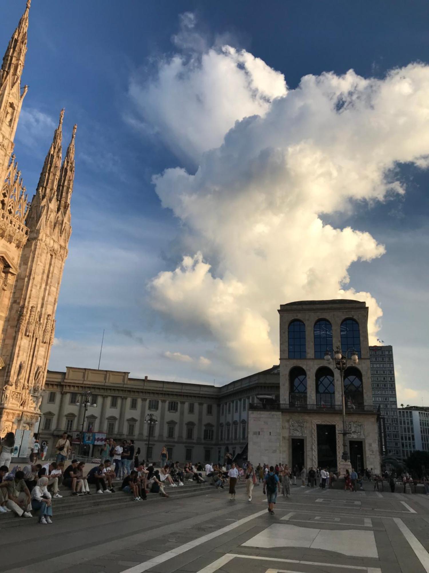 Free 30 Minutes Preemptive Cognitive Disconnect Therapy Price Location Real Duomo Palace Mini Suite Milan Luaran gambar