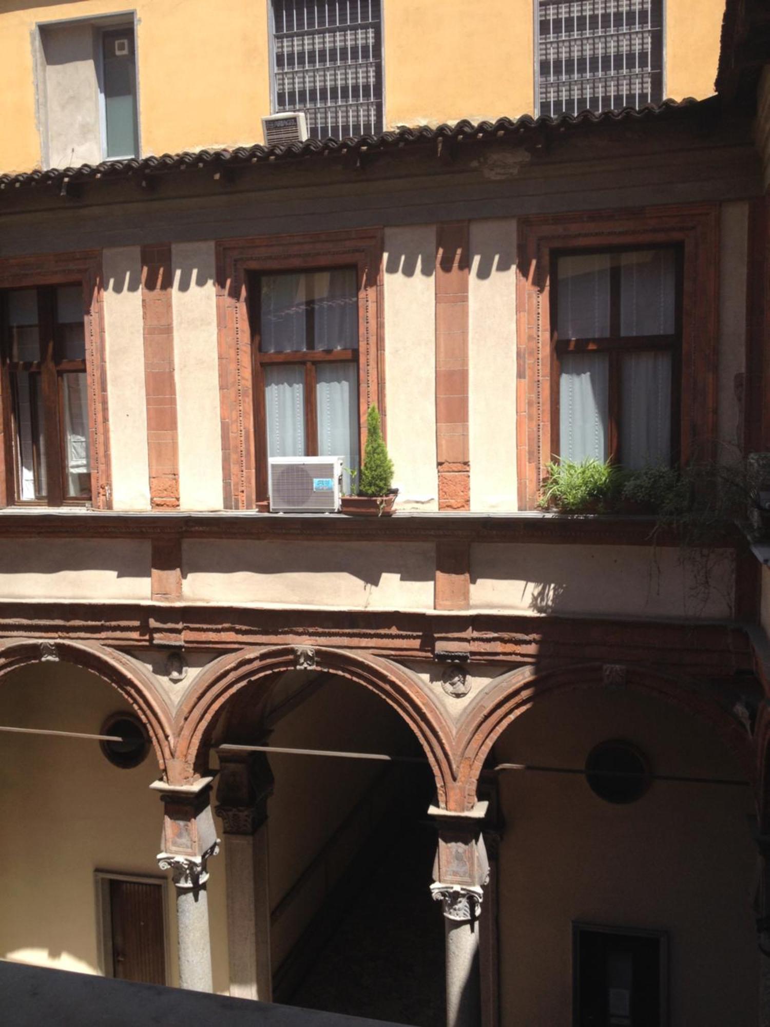 Free 30 Minutes Preemptive Cognitive Disconnect Therapy Price Location Real Duomo Palace Mini Suite Milan Luaran gambar
